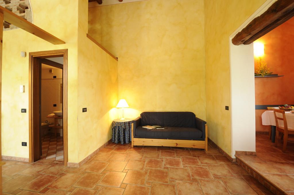 Gasthaus Agriturismo Gian Galeazzo Visconti Valeggio sul Mincio Zimmer foto