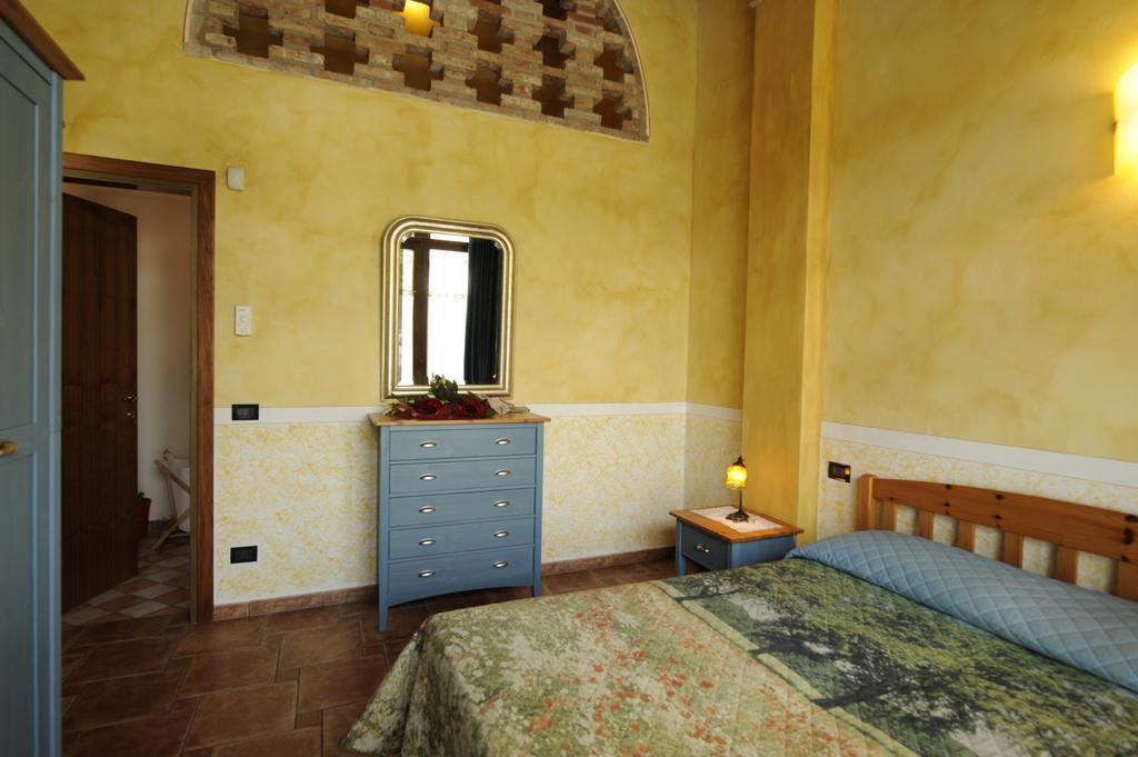 Gasthaus Agriturismo Gian Galeazzo Visconti Valeggio sul Mincio Zimmer foto