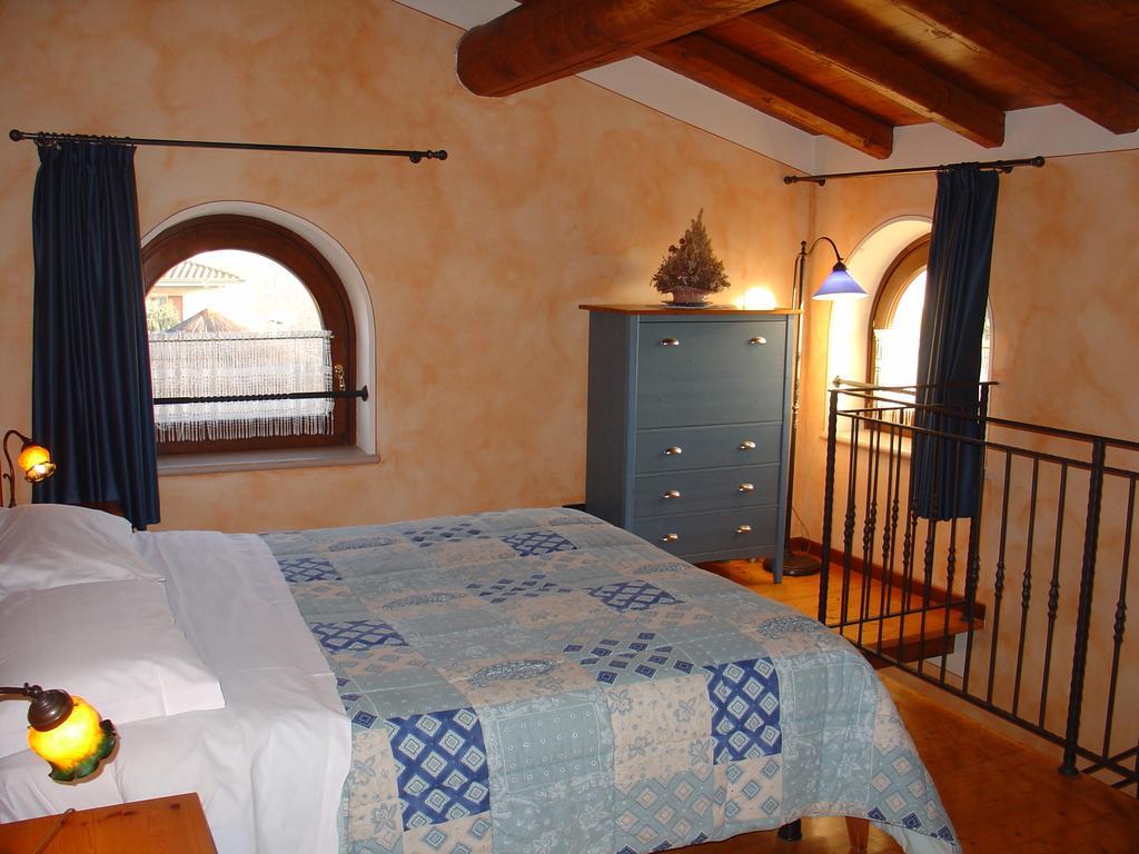 Gasthaus Agriturismo Gian Galeazzo Visconti Valeggio sul Mincio Zimmer foto